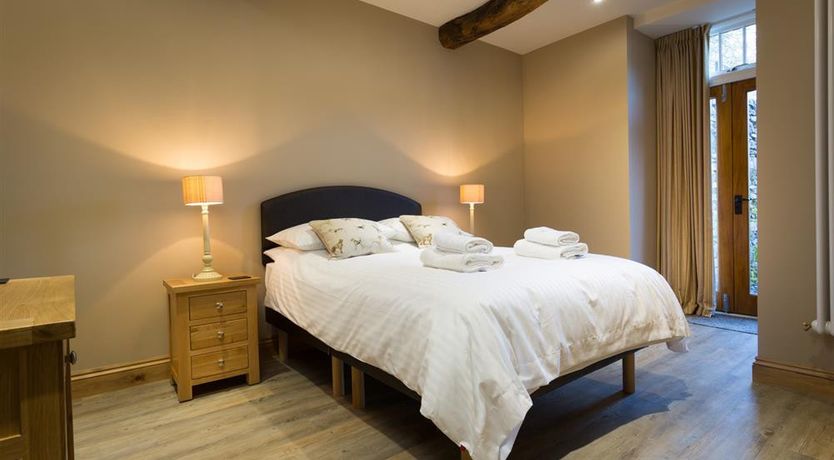 Photo of Abbots Reading Mews 2