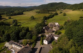 Abbots Reading Cottage Holiday Home