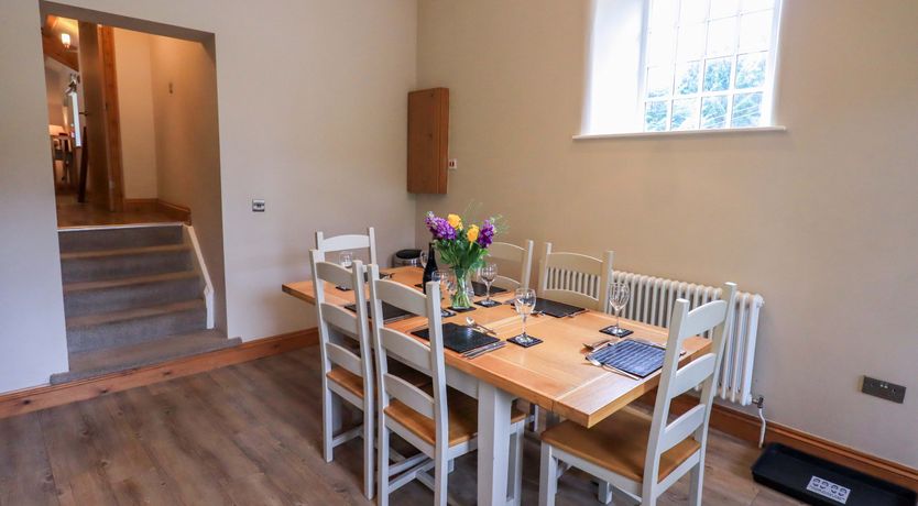 Photo of Abbots Reading Cottage