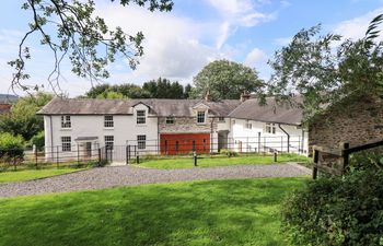 Abbots Reading Cottage Holiday Home