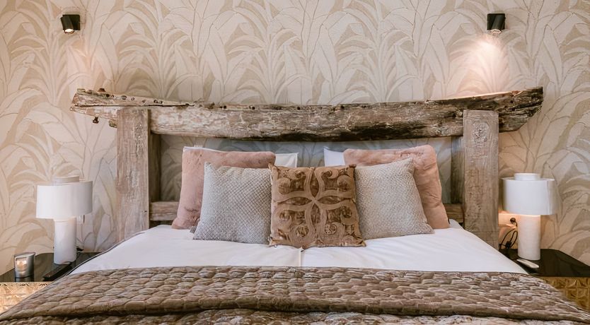 Photo of Hibiscus & Agave