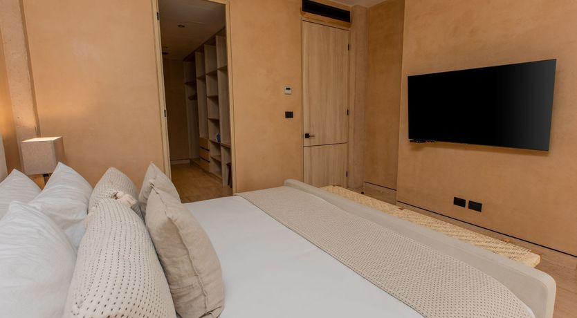 Photo of I Dream of Paradise