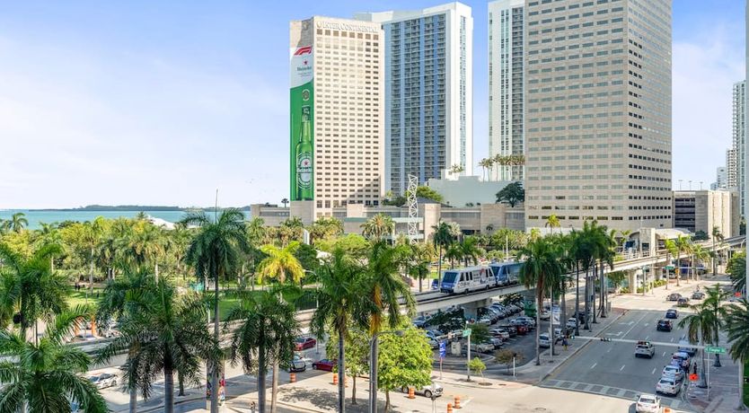 Photo of Show Miami Love