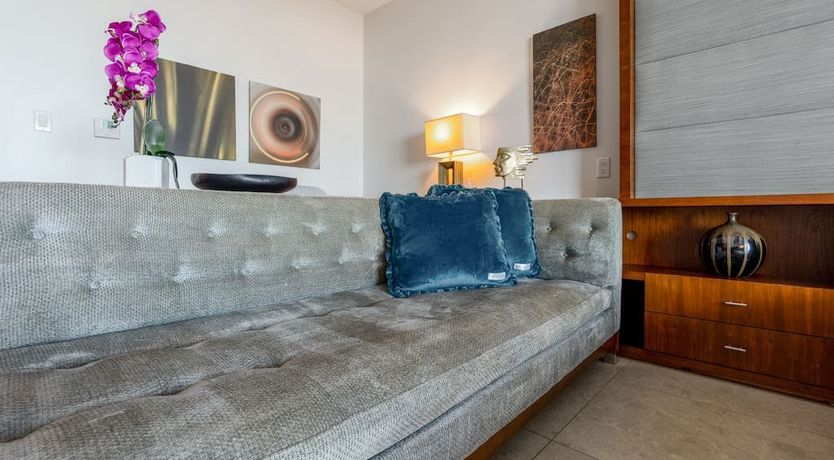 Photo of Show Miami Love