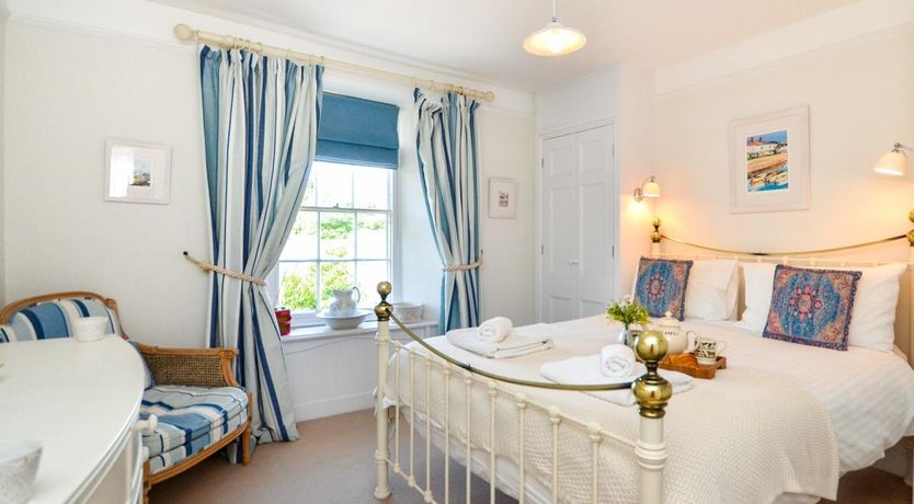 Photo of 3 Bed in Kingsbridge