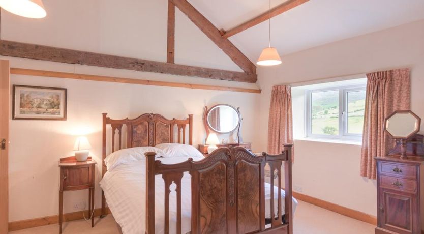 Photo of 4 Bed in Newlands