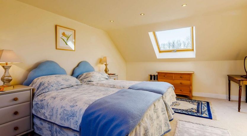 Photo of 2 Bed in Morchard Bishop