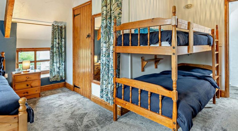 Photo of 3 Bed in Rhydlewis