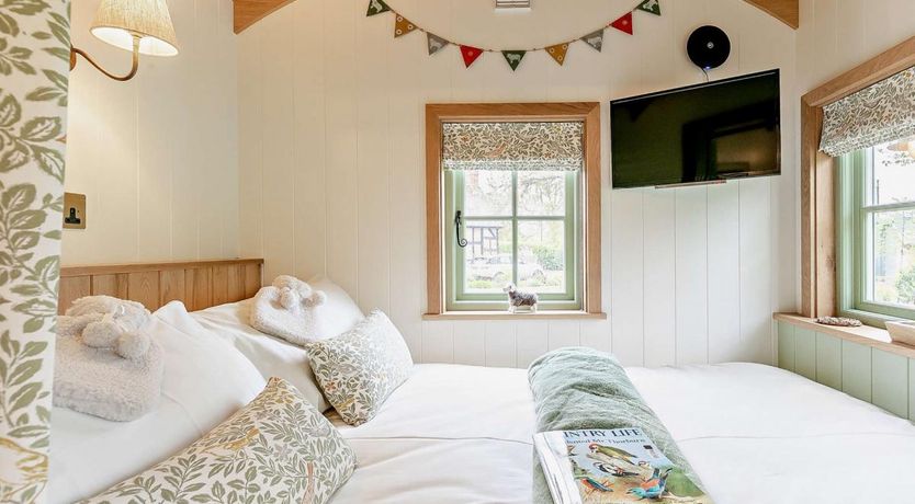 Photo of 1 Bed in Bushley