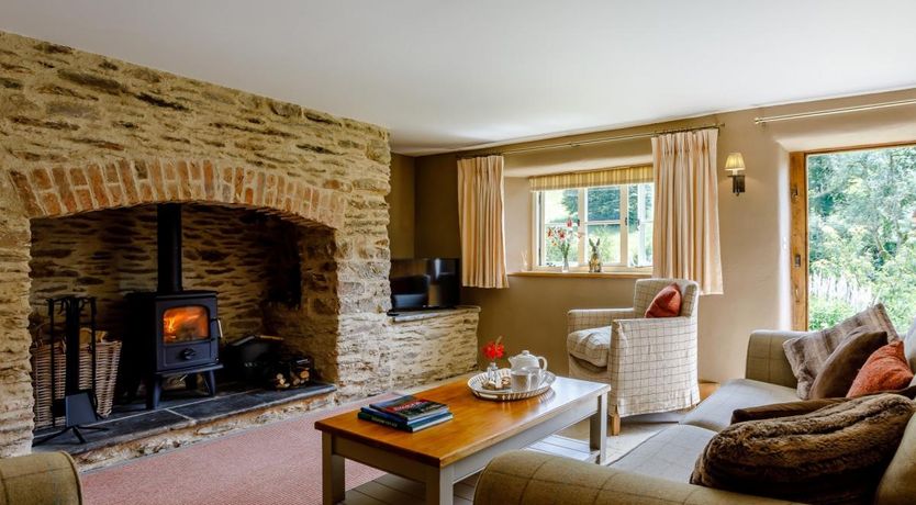 Photo of 3 Bed in Wheddon Cross