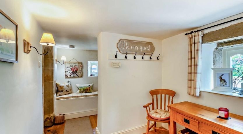 Photo of 4 Bed in Foulridge