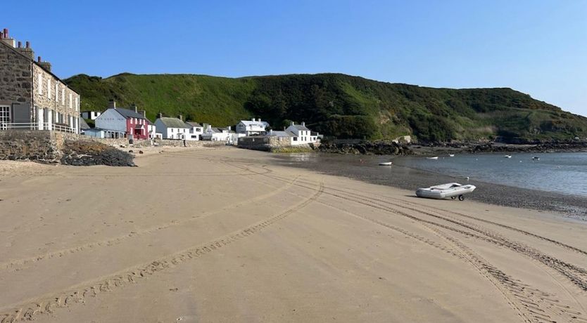 Photo of 3 Bed in Morfa Nefyn