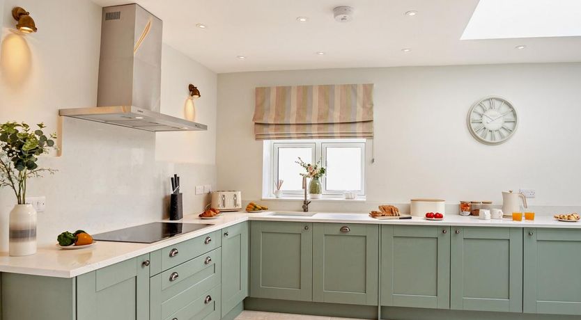 Photo of 3 Bed in Morfa Nefyn