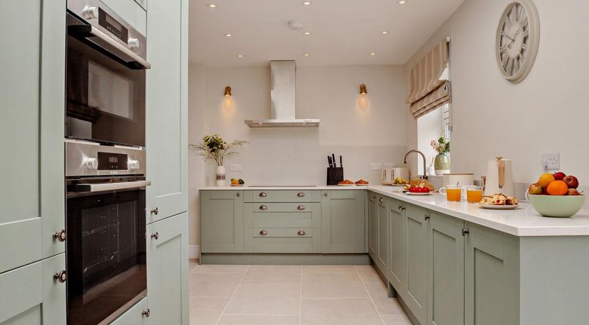 Photo of 3 Bed in Morfa Nefyn