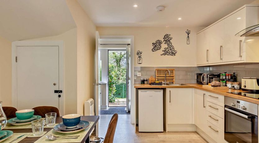 Photo of 3 Bed in Charmouth