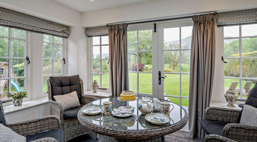 Photo of 2 Bed in Lakeside