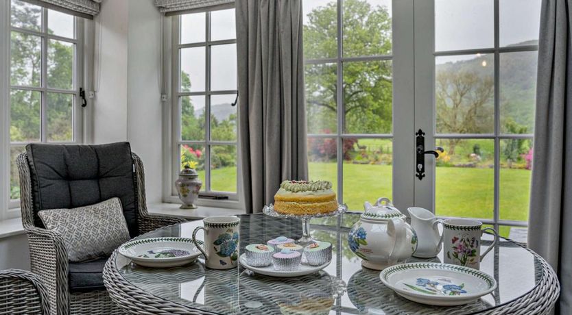 Photo of 2 Bed in Lakeside