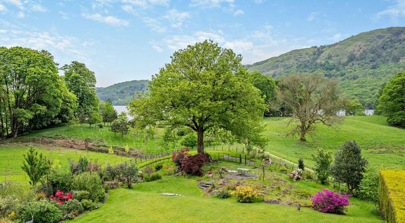 Photo of 2 Bed in Lakeside