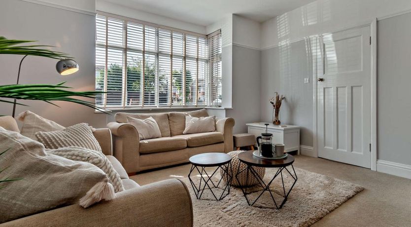 Photo of 4 Bed in Ryde