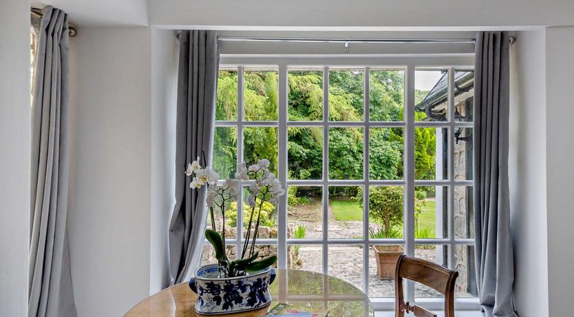 Photo of 4 Bed in Beaumaris