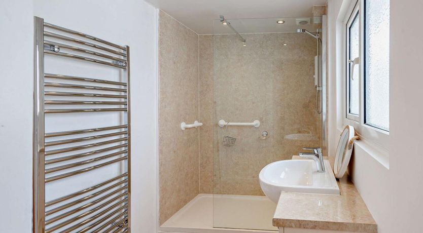 Photo of 4 Bed in Beaumaris