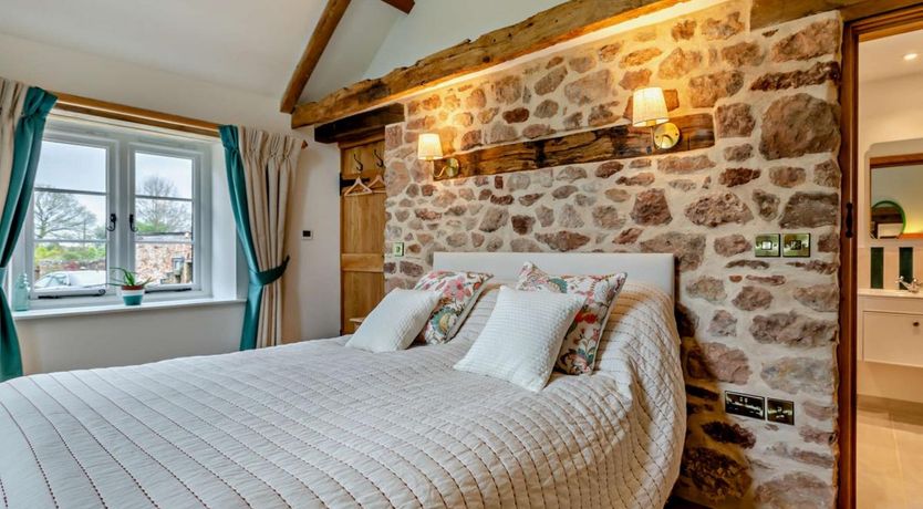 Photo of 2 Bed in Kingston St. Mary