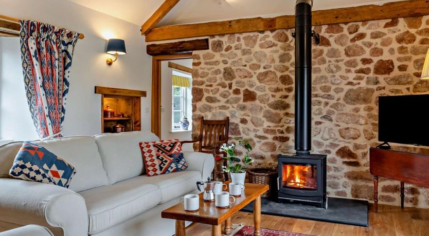 Photo of 2 Bed in Kingston St. Mary