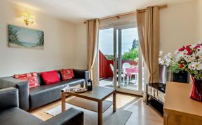 Photo of 2 Bed in Llangteg