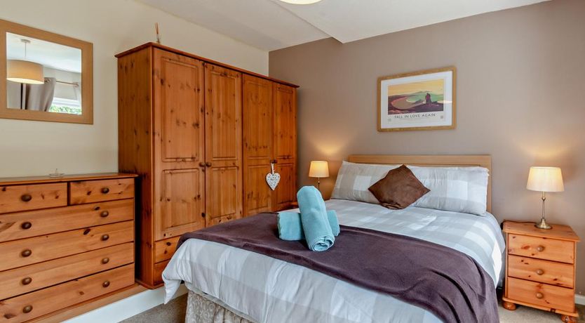 Photo of 2 Bed in Llangteg