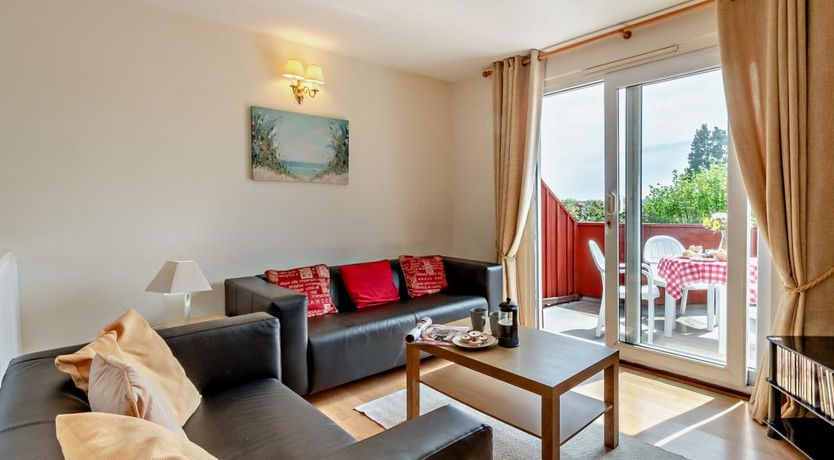 Photo of 2 Bed in Llangteg