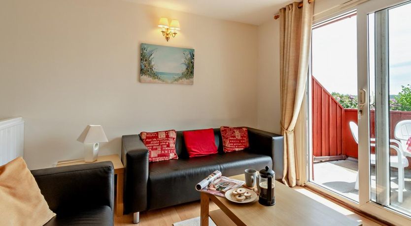 Photo of 2 Bed in Llangteg