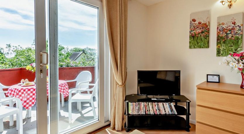 Photo of 2 Bed in Llangteg