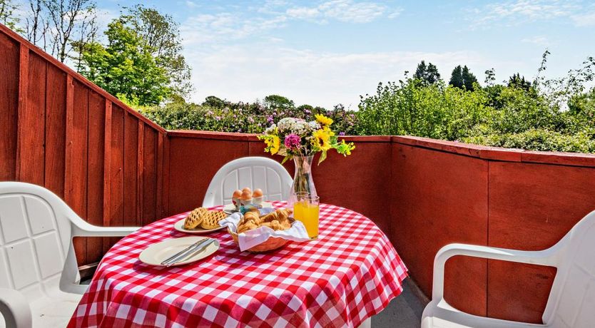 Photo of 2 Bed in Llangteg