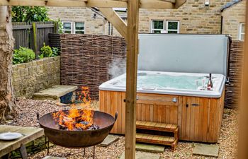 in Holmfirth 11mls S (94608) Holiday Home