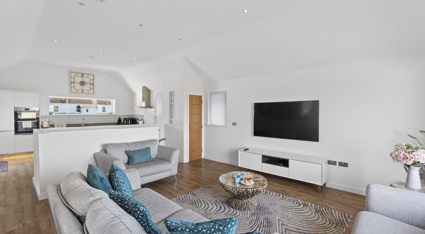 Photo of 4 Bed in Bideford