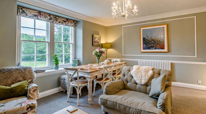 Photo of 3 Bed in Lakeside