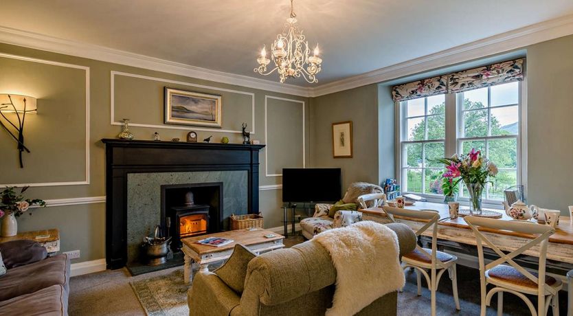 Photo of 3 Bed in Lakeside