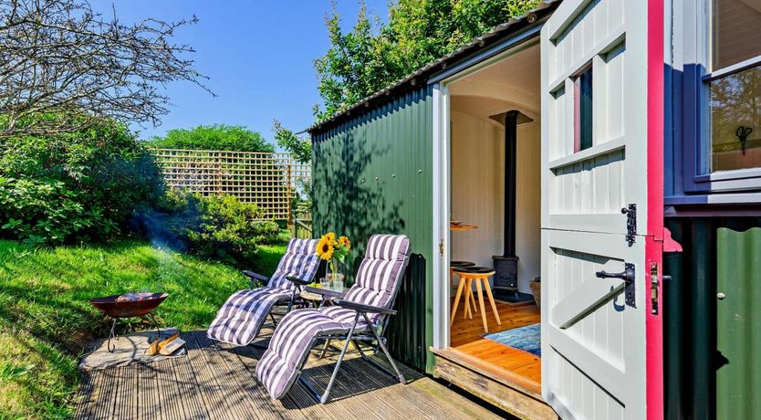 Photo of 1 Bed in Golant