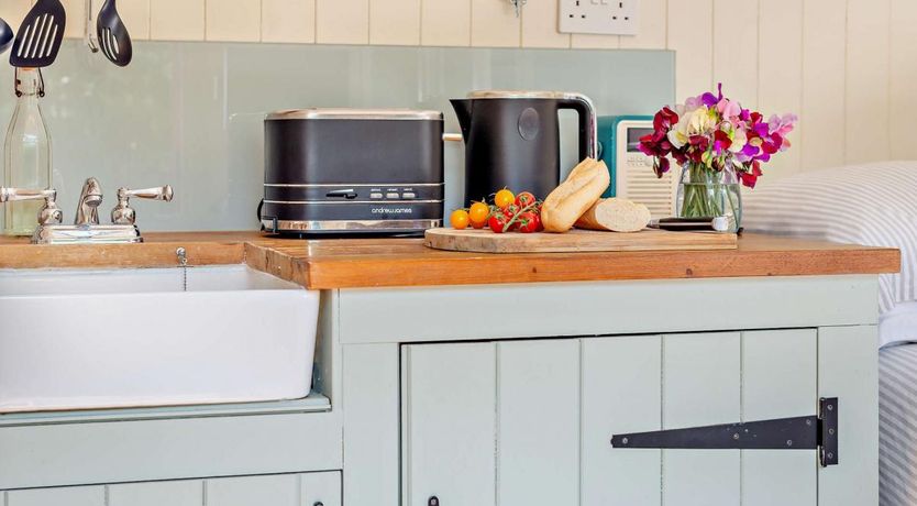 Photo of 1 Bed in Golant