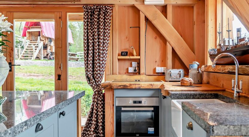 Photo of 2 Bed in Kingsteignton