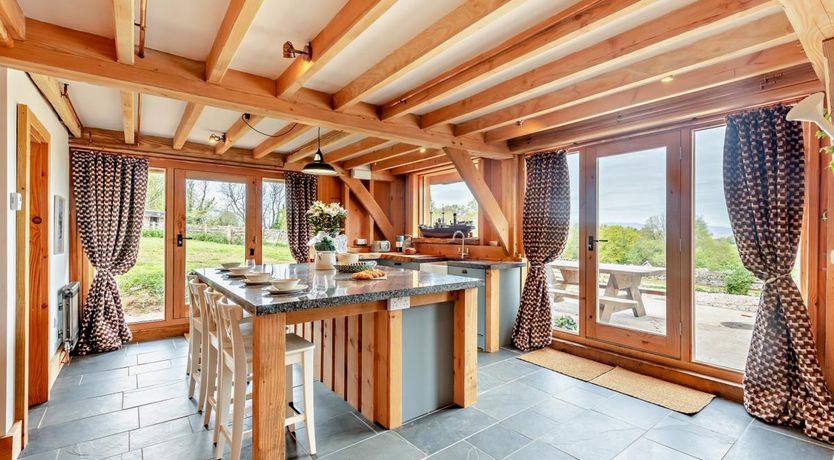 Photo of 2 Bed in Kingsteignton