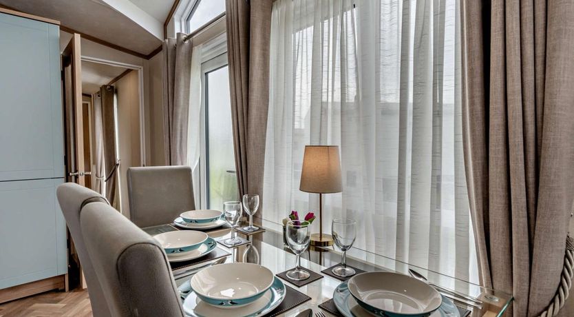 Photo of 2 Bed in St. Andrews