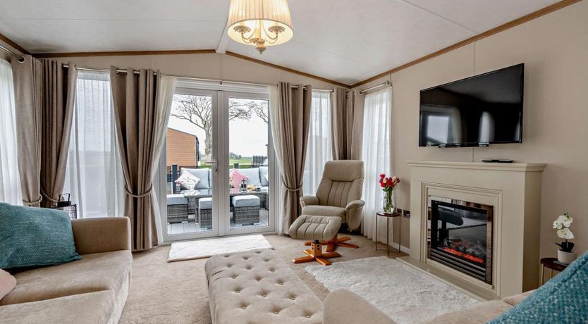 Photo of 2 Bed in St. Andrews