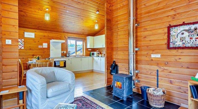 Photo of 2 Bed in Achmore