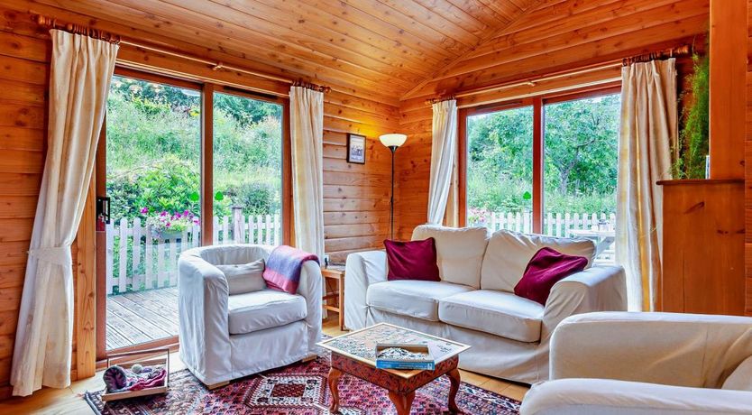 Photo of 2 Bed in Achmore