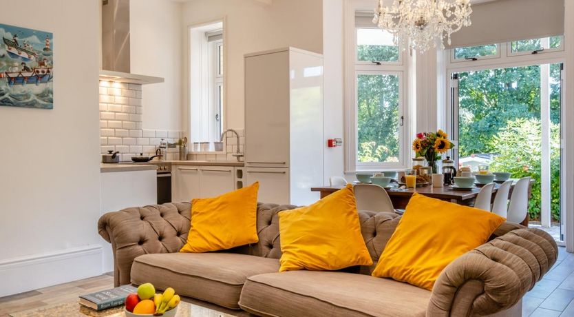 Photo of 4 Bed in Shanklin