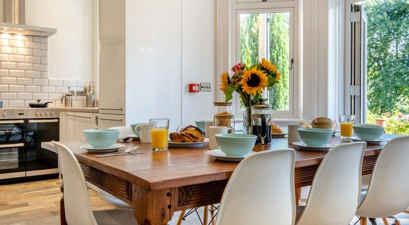 Photo of 4 Bed in Shanklin