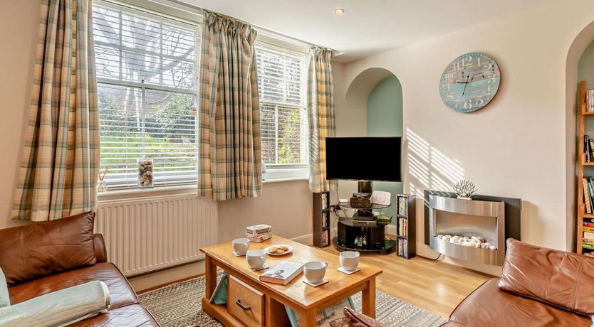 Photo of 2 Bed in Weymouth