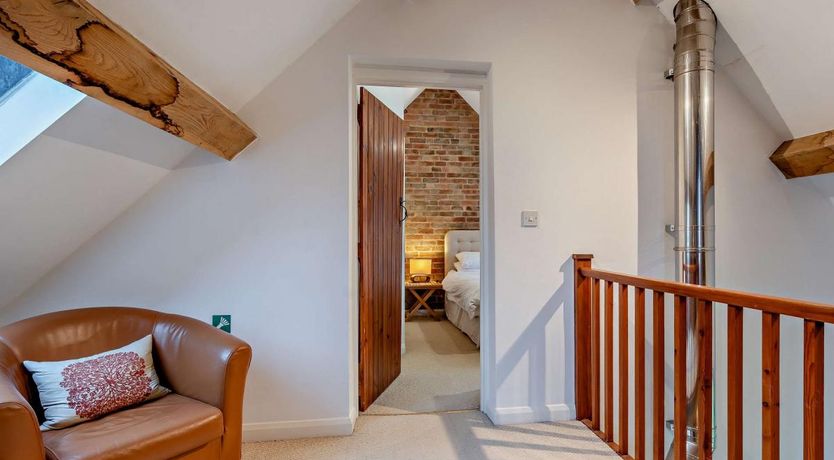 Photo of 3 Bed in Rowde