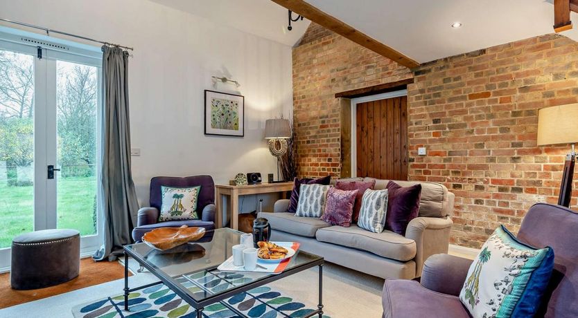 Photo of 3 Bed in Rowde